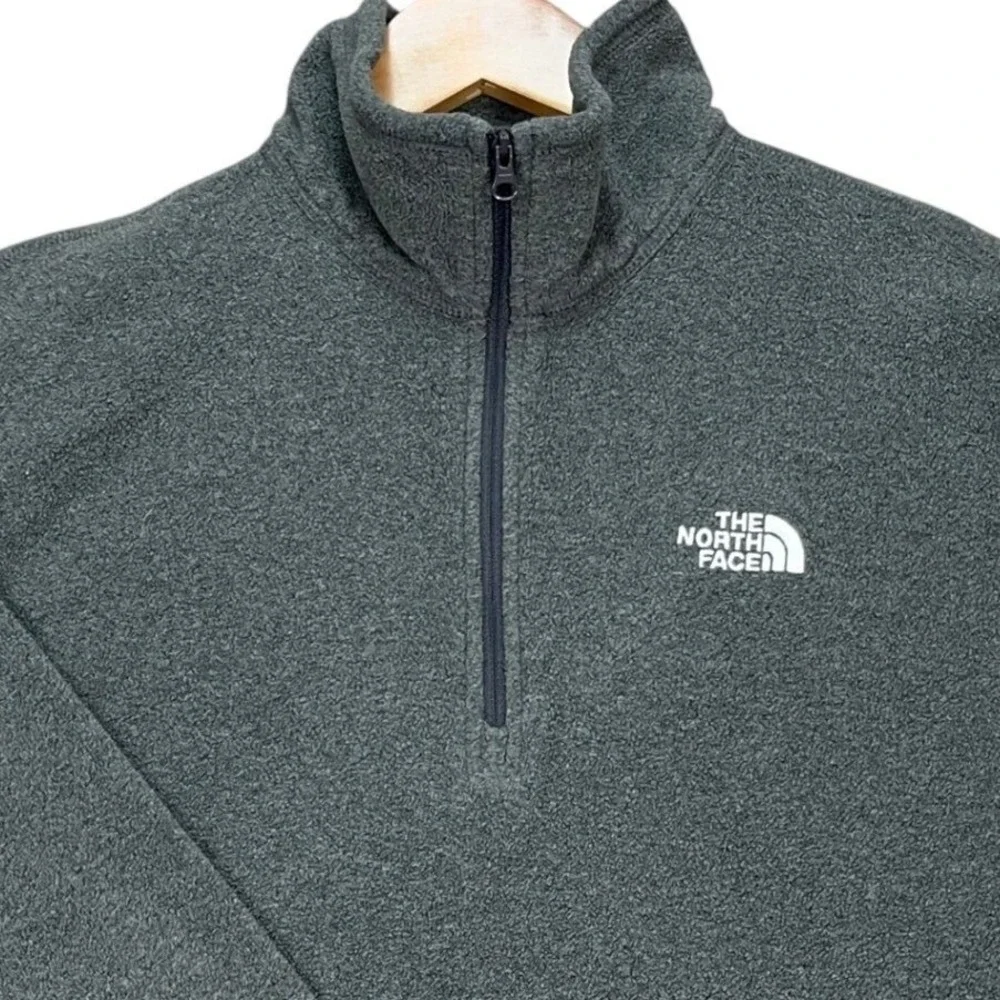 The North Face Pullover Mens Medium Gray Long Sleeve‎ 1/4 Zip Fleece Performance